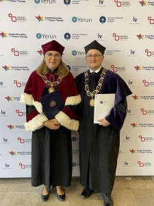 Click to zoom the picture.